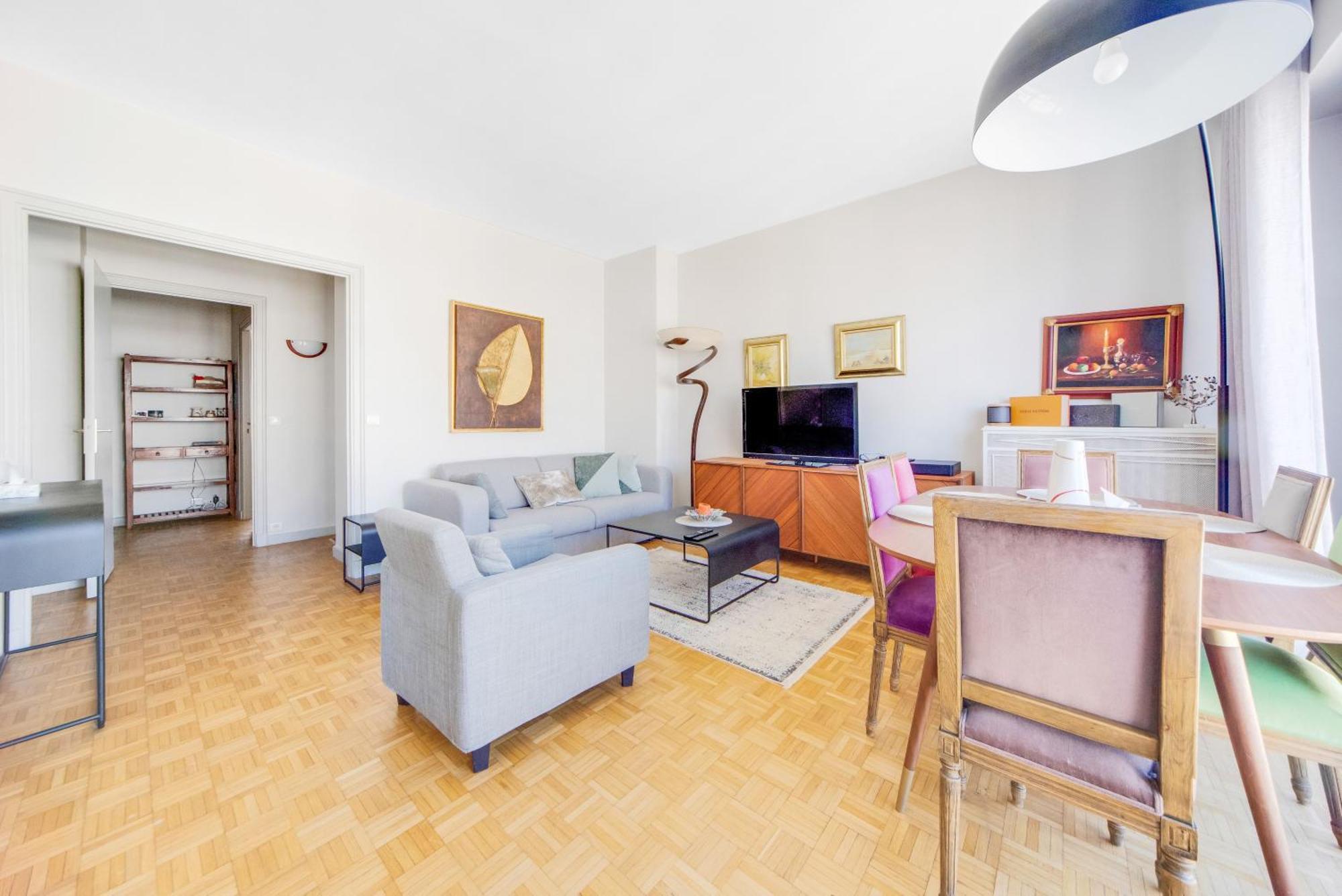 Apartment Triangle D Or Champs Elysees